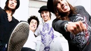 Pierce The Veil-Fast Times At Clairemont High+Lyrics+Song Meaning