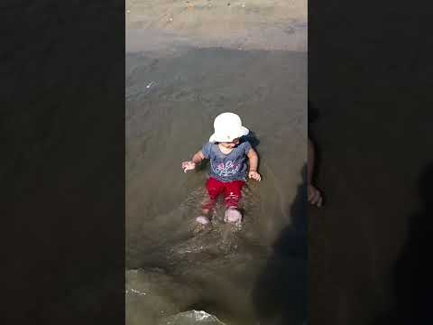 Misbah enjoying at Girgoan Beach, Mumbai