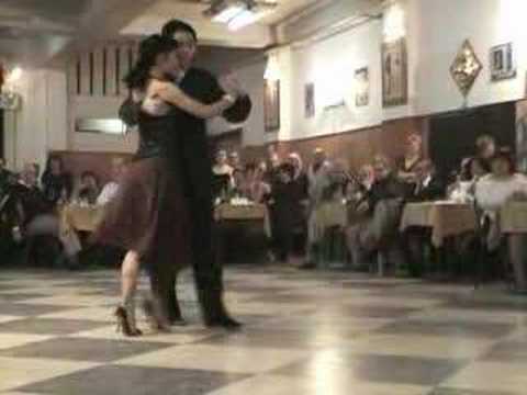  Koji Hirai  and  Ana  are  dancing  to  the  vals  "  Flor de Lino  "