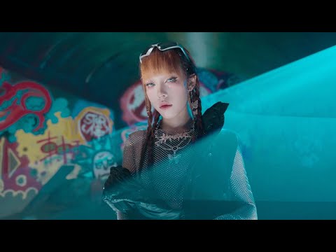 【Kyra Zilver-'怎样/어때'ft.Coogie】★Official Music Video☆