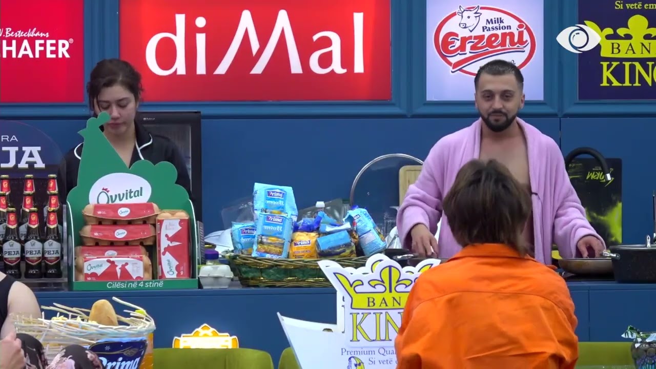 “Avash se po të bie ndonjë gjë që mban varur kot”/ Gjesti-Vserlos: O kopje, po më duket sikur…