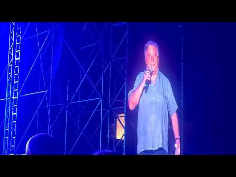 Halid Bešlić sa infuzije na zadnji svoj nastup otkrio svoje zdravstveno stanje i veličinu LEGENDE! 