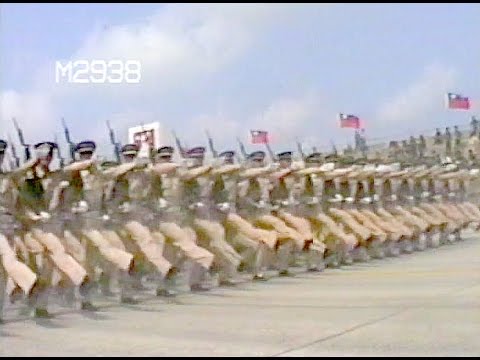 最浩大的國慶閱兵預演  六軍團副司令還不滿意＿數位處理完整版上 民國80年國慶華統演習（正步 鼓號樂隊 憲兵機車 蛙人）Taiwan Military Parade Rehearsal 1991