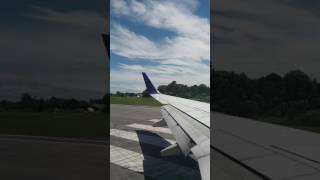 preview picture of video 'My flight reports, B737-800 || Take off '