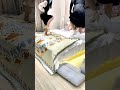 两姐妹踩床踩枕头 Trample Pillow Trample Bed