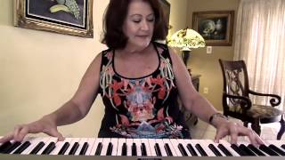 RENACER... Gloria Estefan.