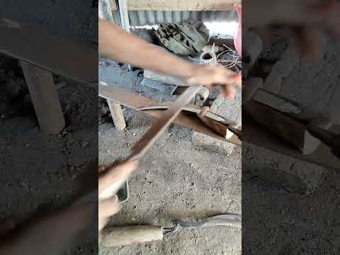 The skill of the blacksmith's hand is America's. #shortvideo #blacksmith #sawblade #carpentry