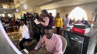 Download lagu Ambillah dan kuduskanlah. Konsekrasi Misa Katolik, himne khidmat. #jemaat #lirik 👇🏾Oleh Jude Nnam mp3