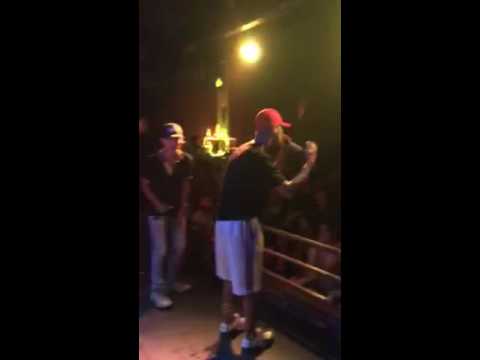 Mc's Bryan & RL - 200 Por Hora