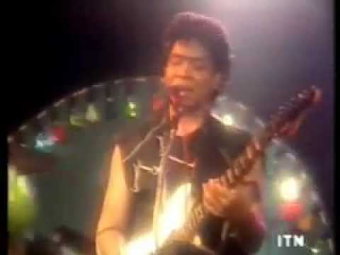 Raj Senewiratne - Cover Song "Rebel Yell" - What he Likes