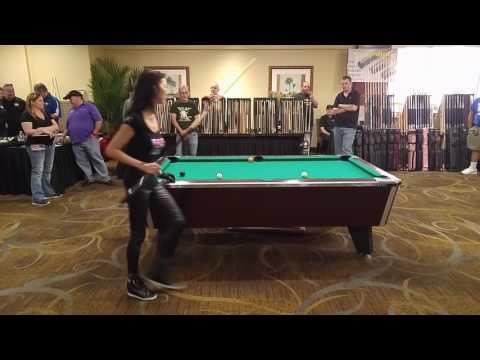 Jeanette Lee Using The Sleeve