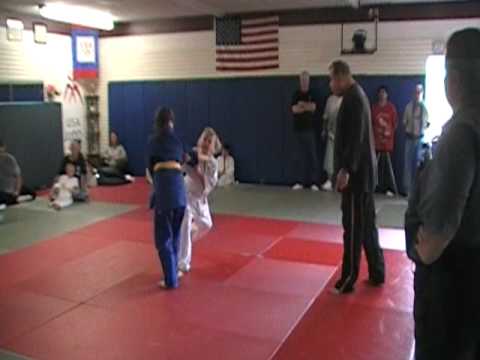 Judo 11-14-09 #7: Sarah's First Match