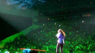 Trijntje Oosterhuis | Vlieg Met Me Mee, live @ Gelredome, 20-10-09