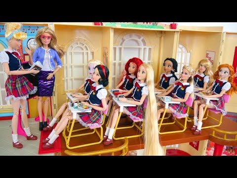 Barbie Rapunzel School Morning Routine School Life Kehidupan sekolah boneka Barbie Vida Escolar