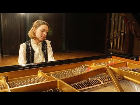Mozart: Variations in G major on "Mio caro Adone" | Judith Jáuregui
