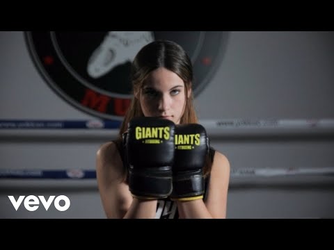 Charlotte Summers - Giants
