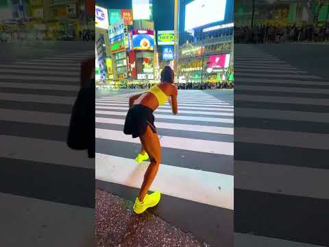 LIKE A RUNNING RACE 😂 but it was WORTH IT 👍🏃🏻‍♀️ #running #funny #tokyo