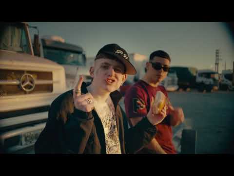 MESITA, DILLOM - HALLOWEEN (Video Oficial)