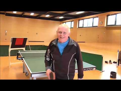 Coach Alf Knutsson hat die jungen Jan-Ove Waldner und Mikael Appelgren trainiert.