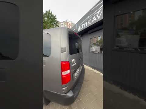фото toyota proace ii 0