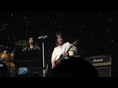 QWER - 자유선언(260219 1st World Tour Rockation Fukuoka 사운드체크)