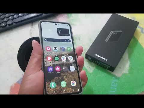 Samsung Galaxy Z Flip6: How to Enable or Disable High Contrast Samsung Keyboard (Android 14)