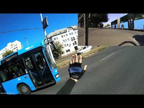 Figyelmes buszsofőr - Mindful bus driver