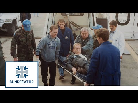 Granatsplitter durchbohren Transall - Der erste Verwundete | Bundeswehr
