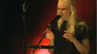 Giovanna Pessi und Susanna Wallumrød bei der Yellow Lounge Berlin - Who by fire