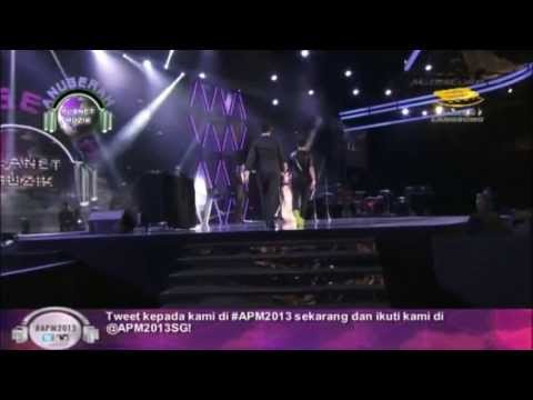 Lagu Singapura Paling Popular - Untuk Dia - SleeQ feat. Najwa [Anugerah Planet Muzik 2013]