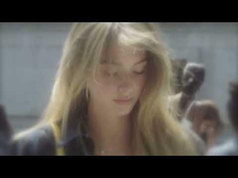 she looks just like a dream.