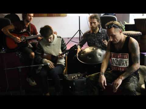 Three Pandas and the Moon - New Jam, Handpan, Guitar, Cajon, Balalaika, HD 2016