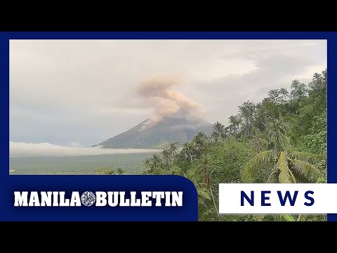 Timelapse footage of dome collapse from Mayon Volcano summit