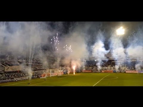 "QUILMES-CHACARITA. FIESTA EN EL CENTENARIO" Barra: Indios Kilmes &bull; Club: Quilmes &bull; País: Argentina