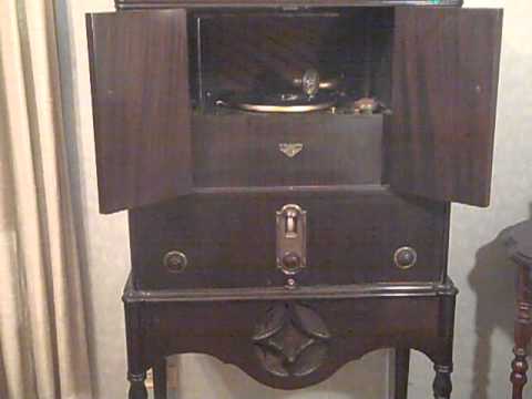 ISHAM JONES LOUIS PANICO - THINK OF ME - ROARING 20'S VICTROLA RADIOLA