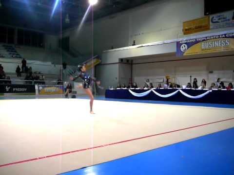 Linda Mastrandrea. Clavette.