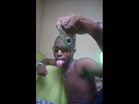 mc nike- Bota a cara no beco