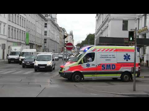 (Berufsrettung-Tonfolge) RTW des SMD Wien