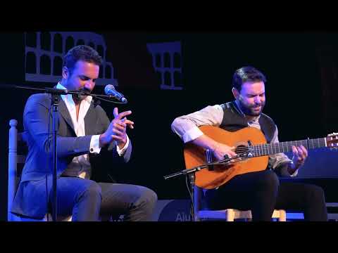 Dani de Morón y Jesús Méndez (Solea por bulería) en el Festival DESVARÍO · FLAMENCO 21 NOU BARRIS