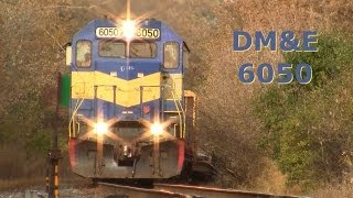 preview picture of video 'DM&E 6050 East, an EMD SD40-3 by Pingree Grove, Illinois on 10-26-2013'