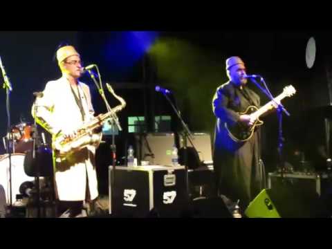 Os Mulheres Negras - ao vivo no Festival Música Estranha 2015