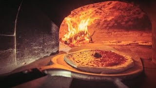 preview picture of video 'Pizzeria Mamma Mia Cassino vicolo di Napoli per una notte'