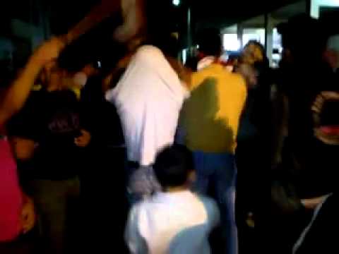 مظاهرة مسائية في حي القصور في مدينة درعا إحتفالاً بسقوط القذافي