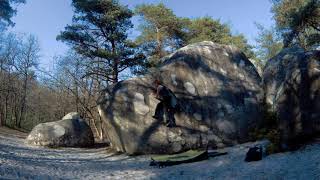 Video thumbnail of La Fissure des Minets, 4a. Fontainebleau