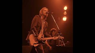 Soundboard audio of Tom Petty &amp; the Heartbreakers&#39; &quot;A Higher Place&quot; - live 1995-08-15