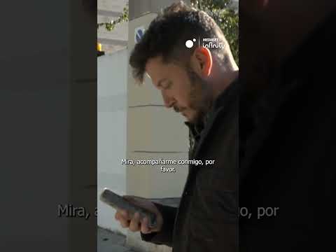 La tensa reacción de una funcionaria al ser pillada de compras en su jornada laboral por Boro Barber