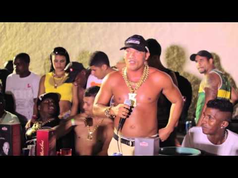 MESA DE FUNK - Mc Torra "O General" - MEDLEY AO VIVO ( MESA DE FUNK HD )