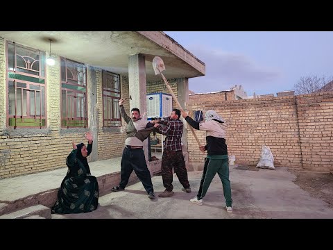 Afran Khan's sudden attack on Babak's house 