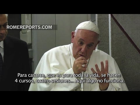 El Papa, ¿un pop-star? No, el ¨siervo de los siervos de Dios¨