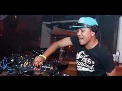 WHO IS BETTER DJ?? AFROJACK VS CHUCKIE by DJ DRUMJACKER